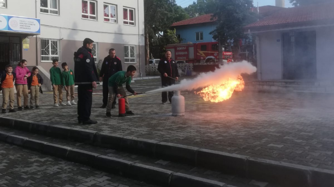 Denizli Büyükşehir Belediyesi İtfaiye Daire Başkanlığı Ekipleri İle Yangın Tatbikatı Düzenlendi.